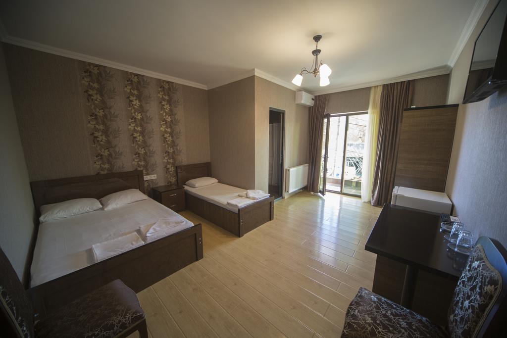 צקאלטובו Hotel Nikala מראה חיצוני תמונה