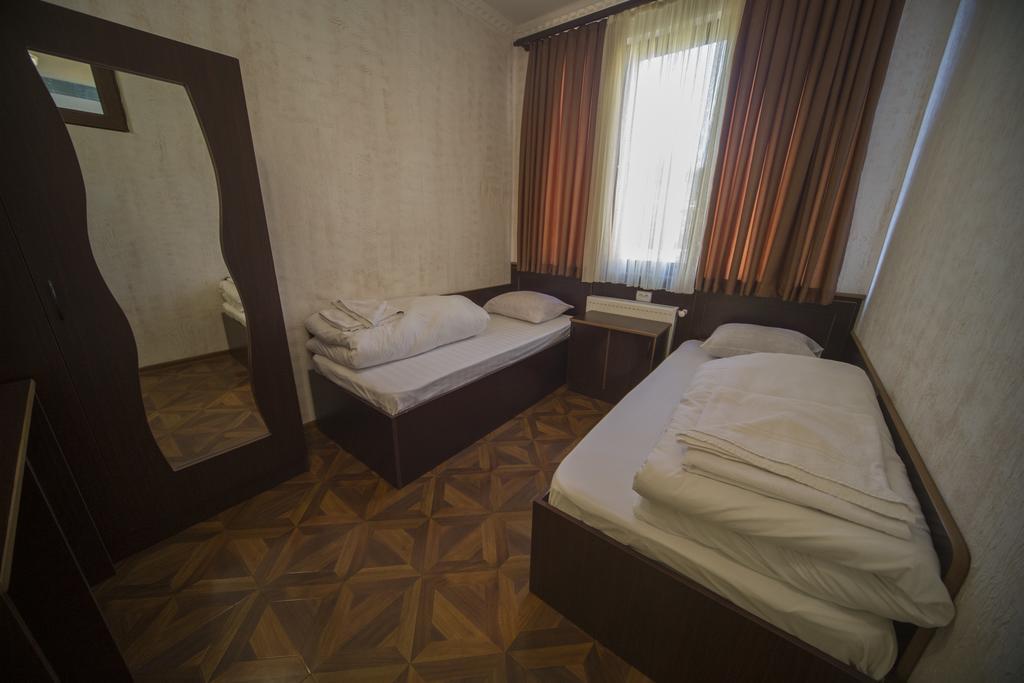 צקאלטובו Hotel Nikala מראה חיצוני תמונה