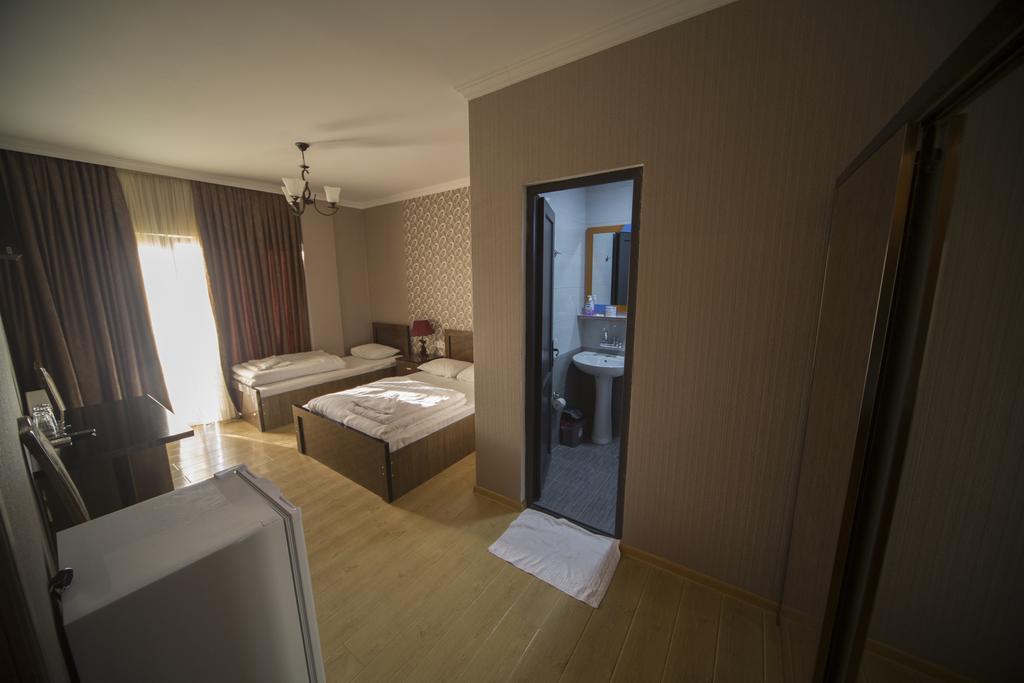 צקאלטובו Hotel Nikala מראה חיצוני תמונה